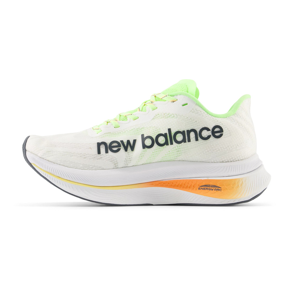 Women's New Balance Fuelcell Supercomp Trainer V2