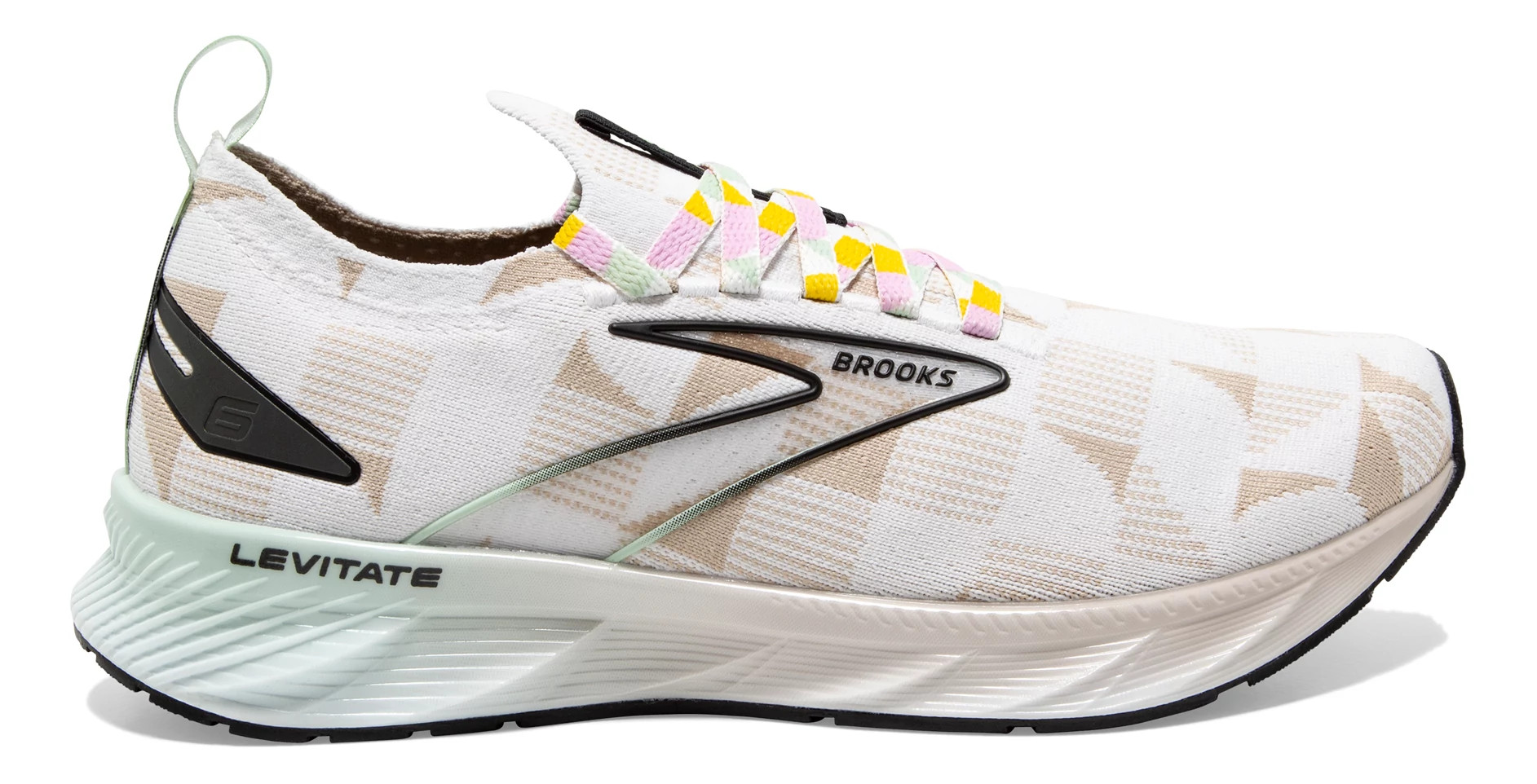 Brooks store levitate white