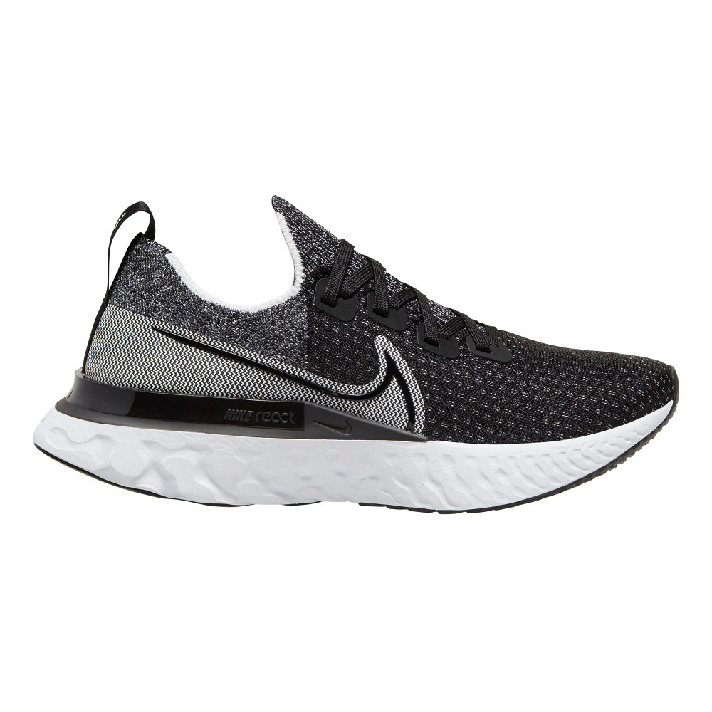 Women's nike react sale flyknit black and white