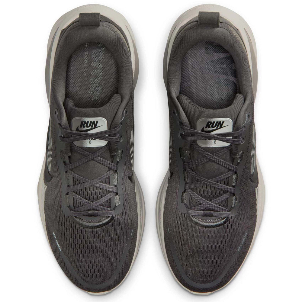 Mens Nike Vomero 18 Running Shoe