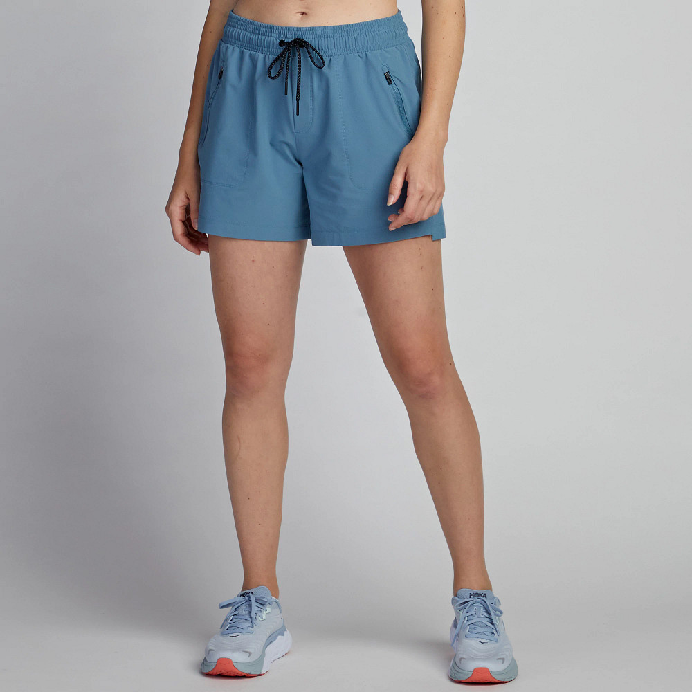 Women's athletic shorts hot sale with 5 inch inseam