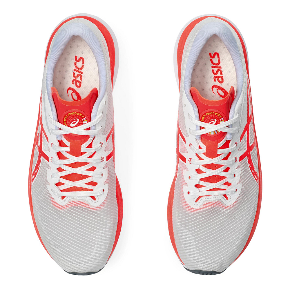 Men's NOVABLAST 4, White/Sunrise Red, Running Shoes