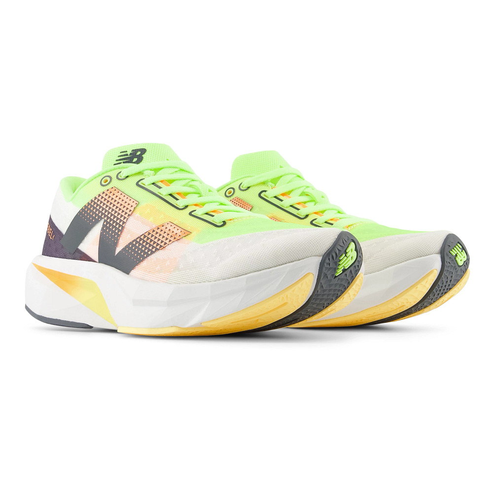 Women's New Balance FuelCell Rebel v4
