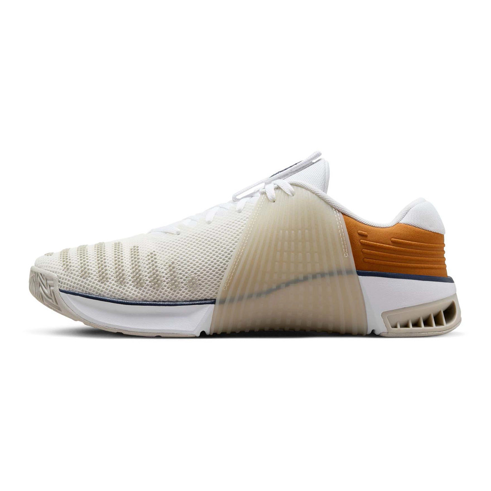Gym white free tr 9 amp trainers best sale