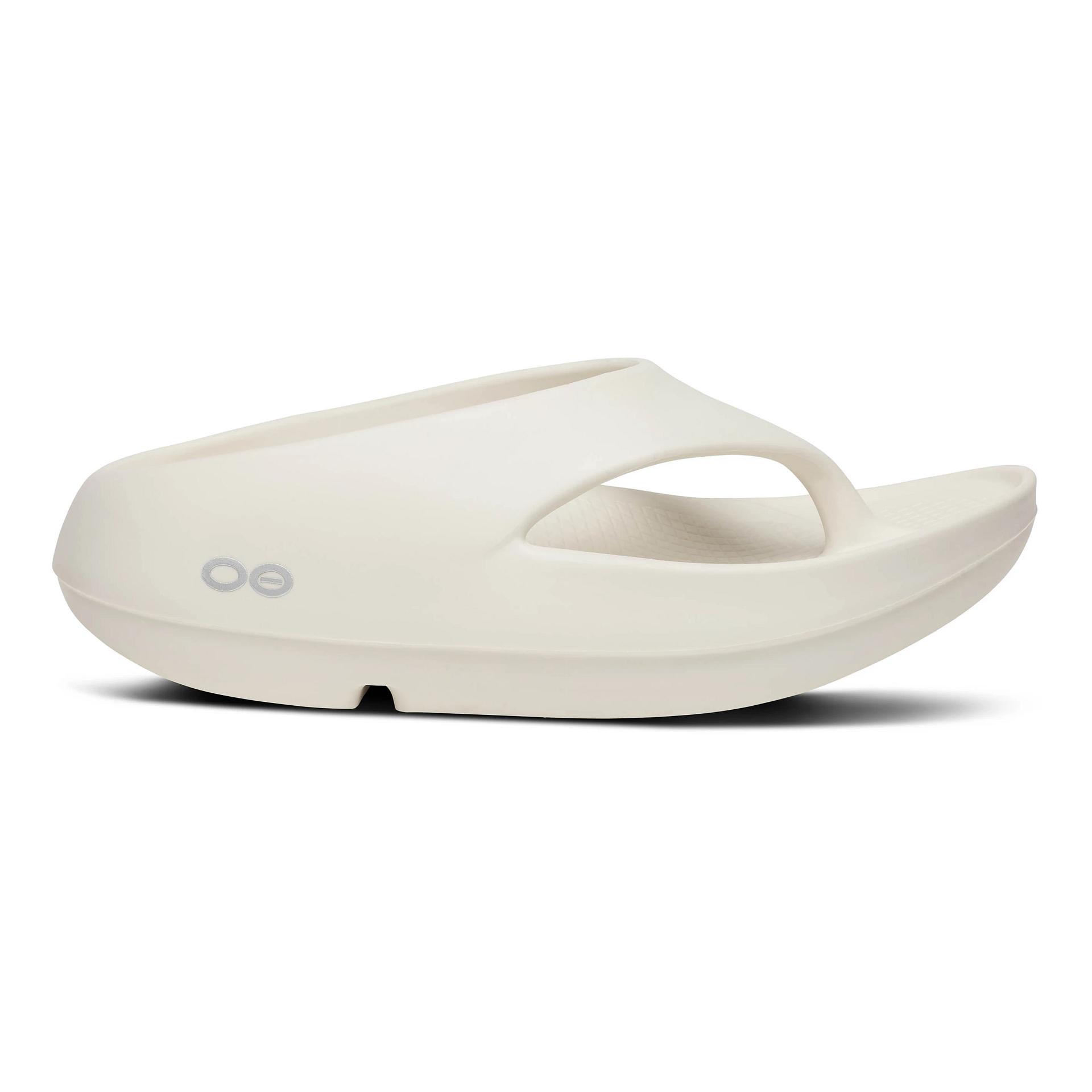 OOFOS OOriginal PLUS Thong Sandals Shoe | Road Runner Sports