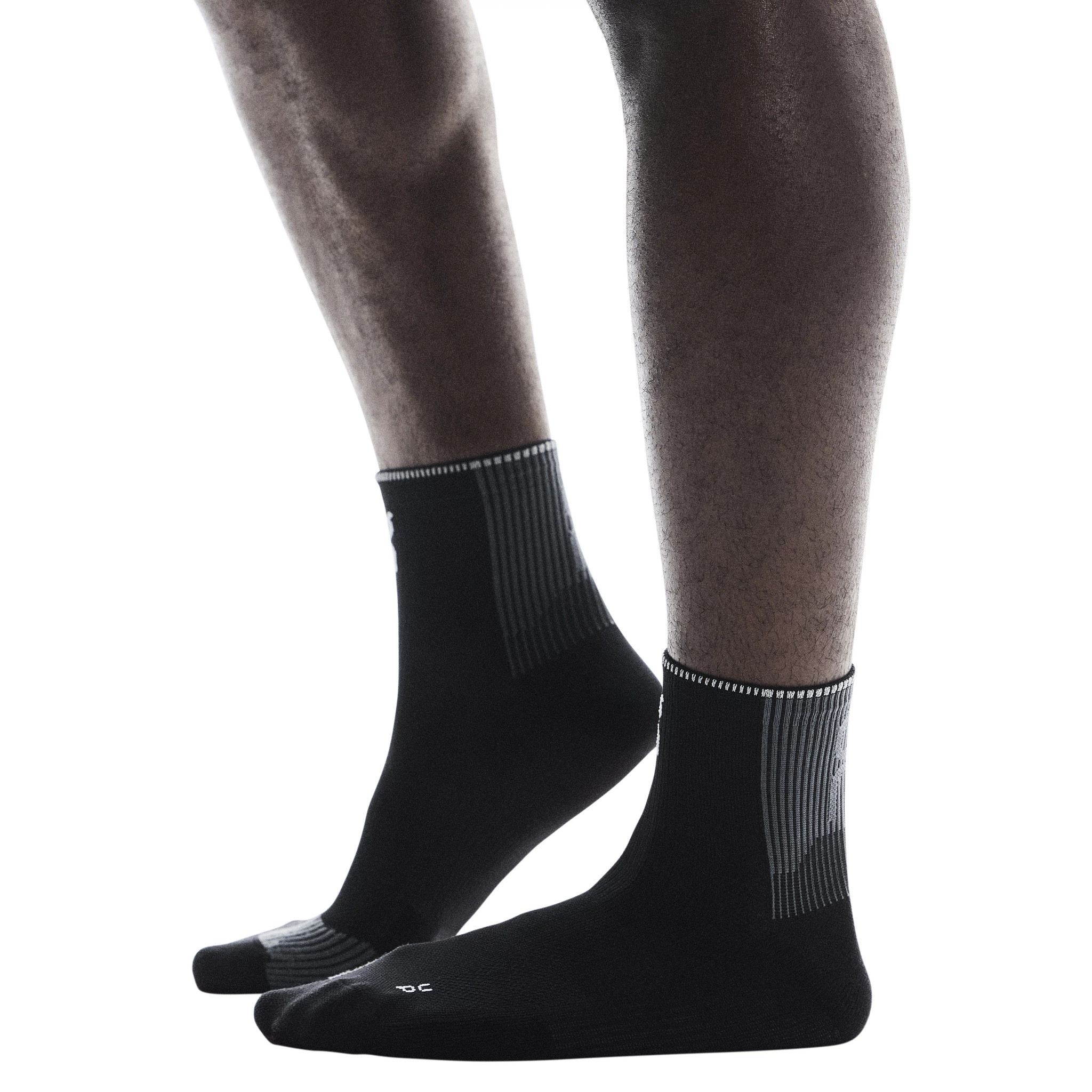 On Performance Run Sock Mid - Black / Eclipse, Size: L | Accessories - Road Runner Sports