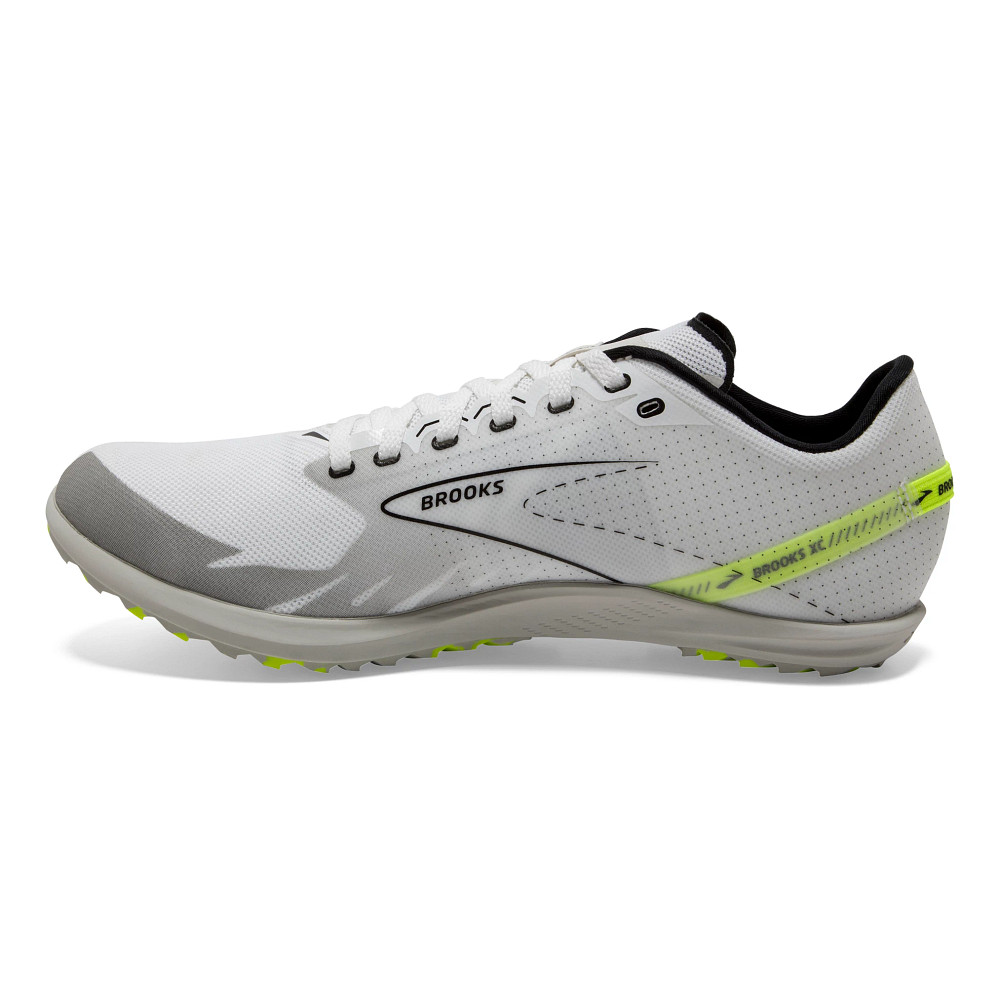 Spikeless best sale track shoes