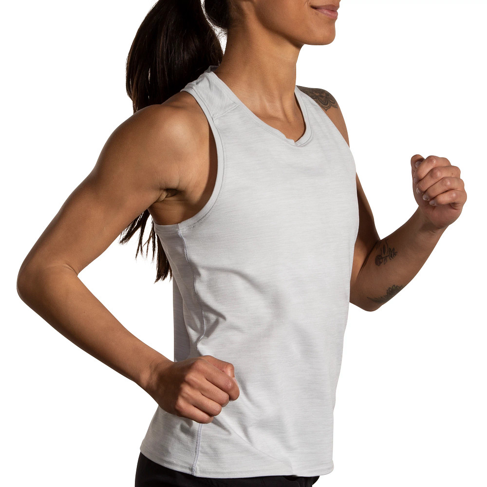 (取寄) ブルックス レディース ラグゼ タンク Brooks women Luxe Tank White Womens Brooks Luxe Tanks Technical Tops