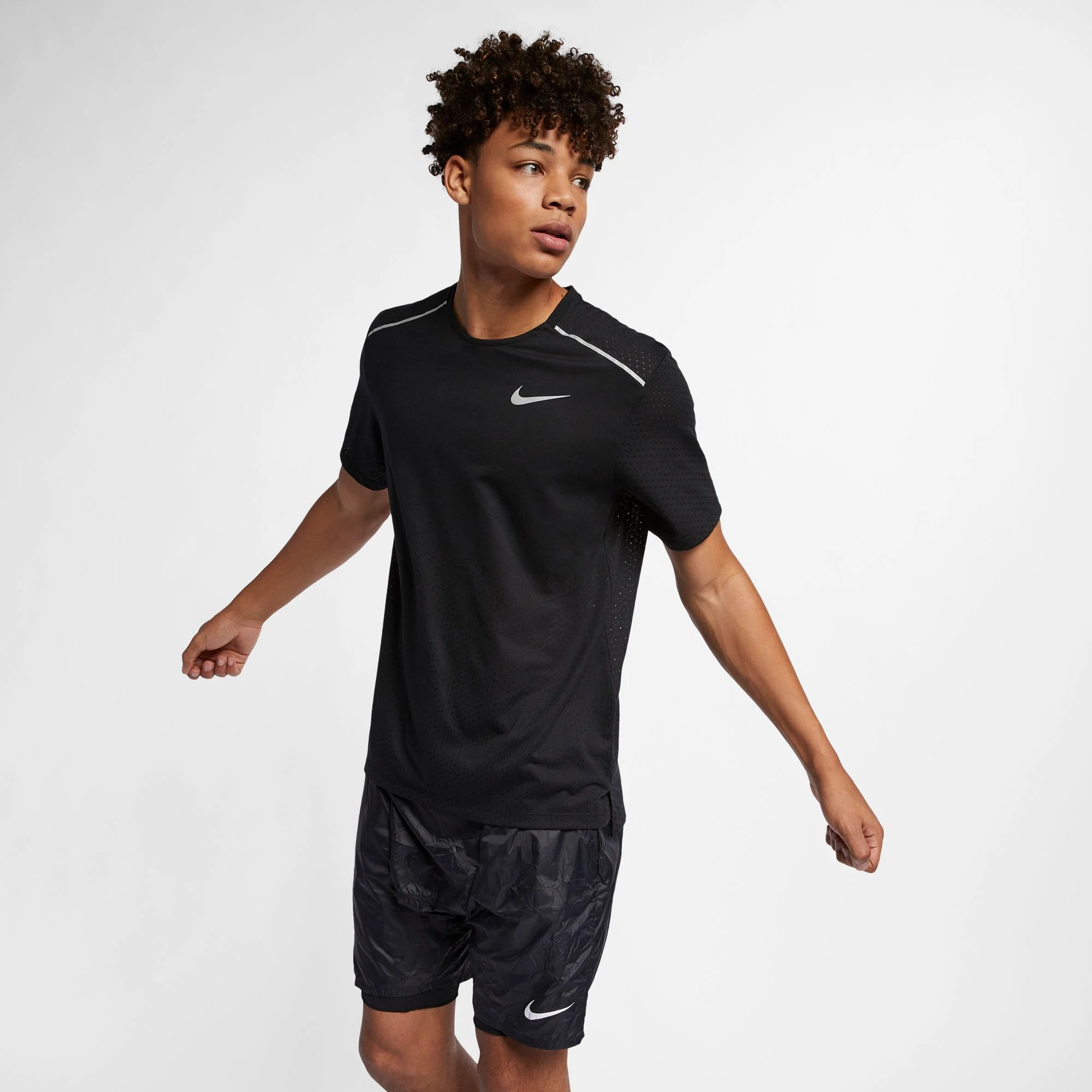 Nike breathe rise t 2024 shirt