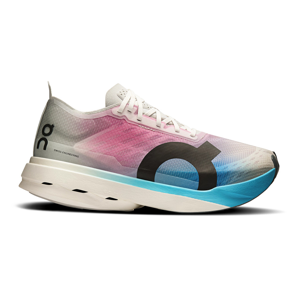 Womens On Cloudboom Strike Running Shoe