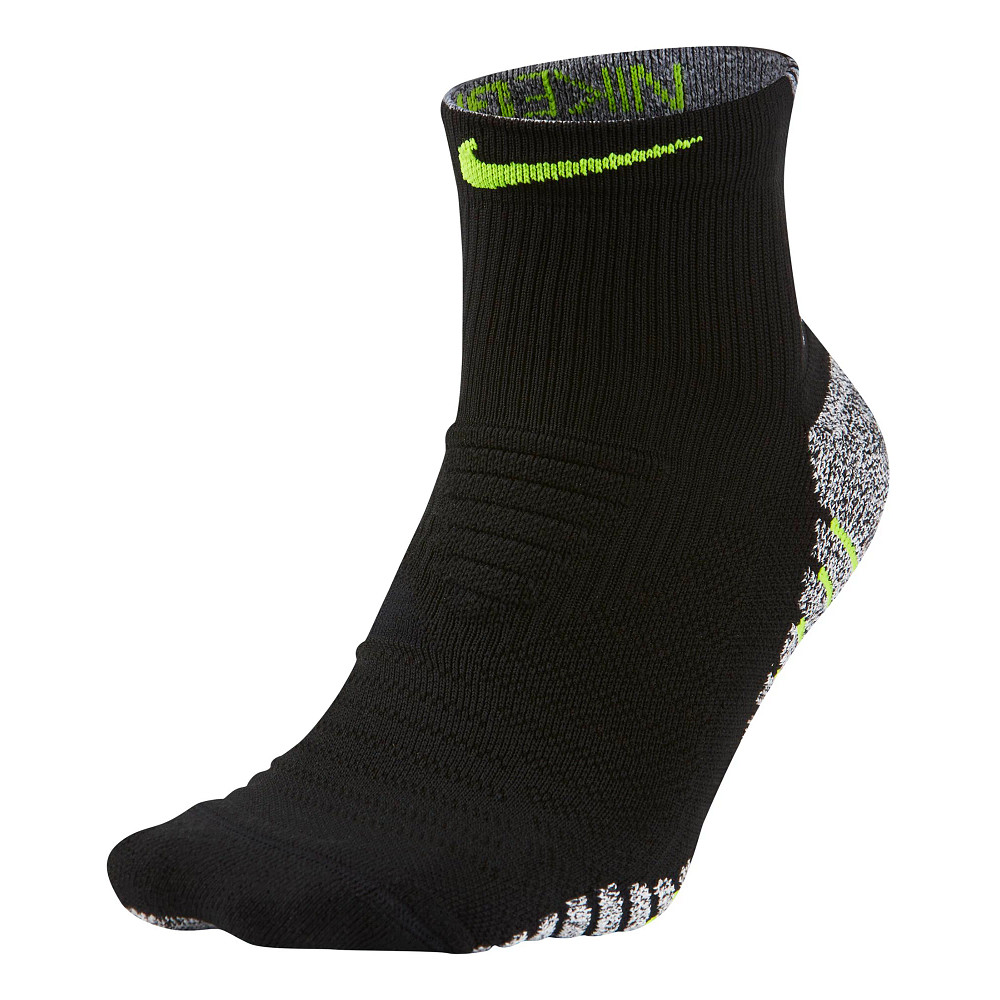 Nike Grip Lightweight Quarter Training Socks in White for Men