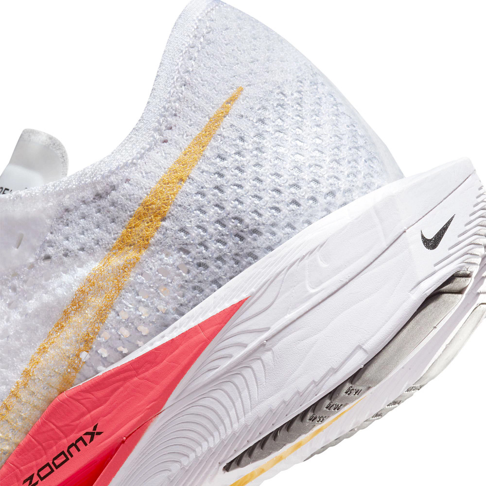 Zoomx vaporfly next women's size outlet 8.5