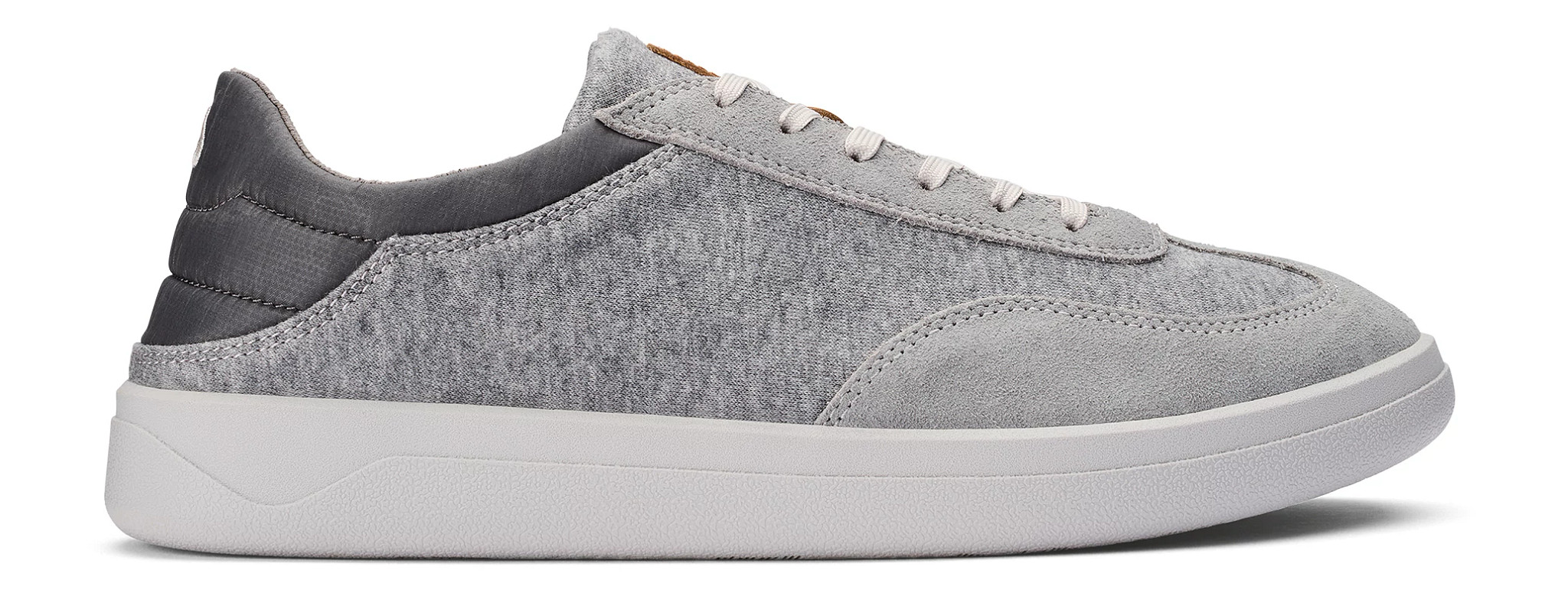 OluKai Puliki Grey Suede Casual Sneakers 10528‑2526 Men\'s 11.5 EUC Hardly Worn Amazon.com | OLUKAI Men main image 2