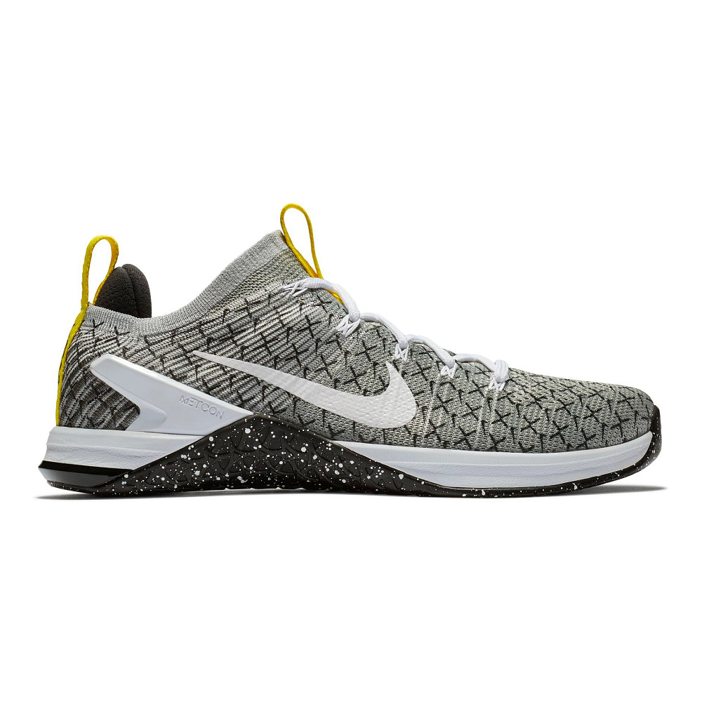 Metcon dsx flyknit on sale 2 training shoe