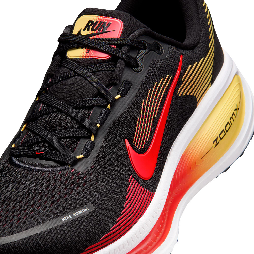 Mens Nike Vomero 18 Running Shoe