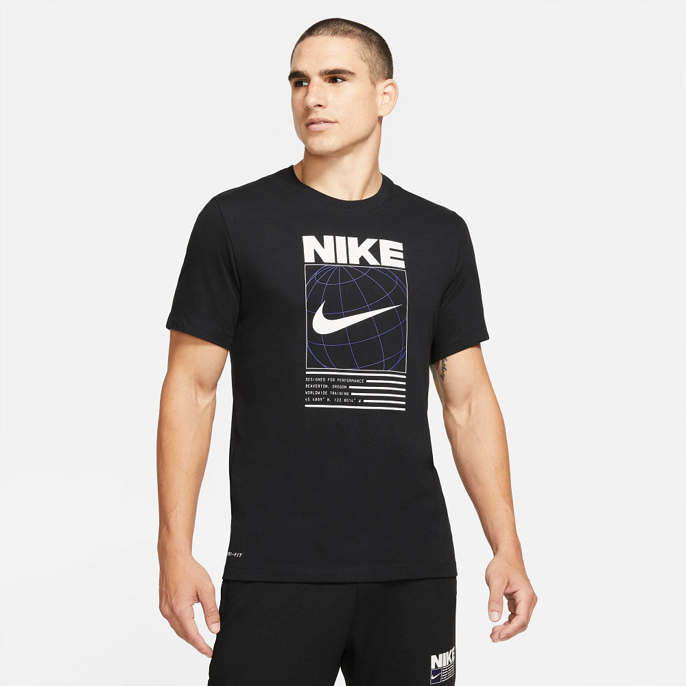 Nike Dri-FIT Men's Graphic Training T-Shirt. Nike IN