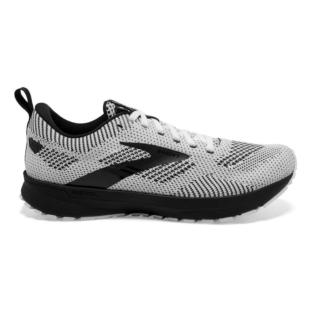 Women's brooks hot sale revel shoes