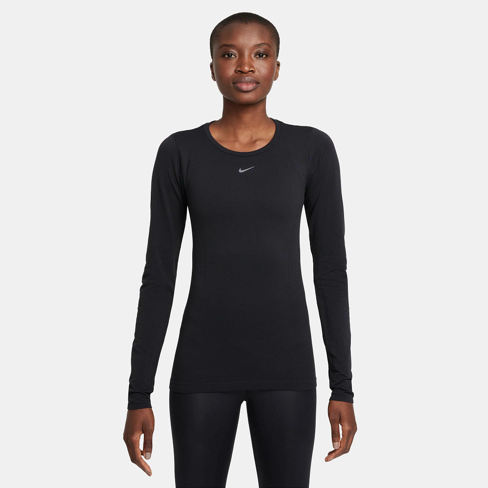 Nike ladies deals long sleeve top