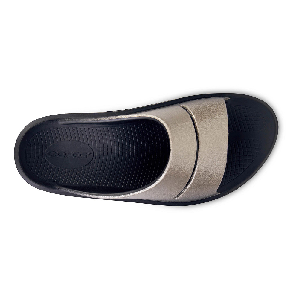 Women's OOmega OOahh Stacked Sandal - Black Sparkle – OOFOS